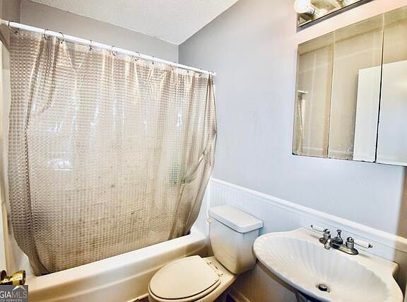 5th image of 212 Pinecrest Drive