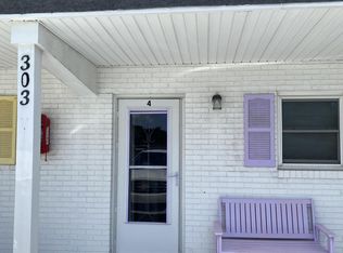 303 Henderson Blvd #4, Atlantic Beach, NC 28512