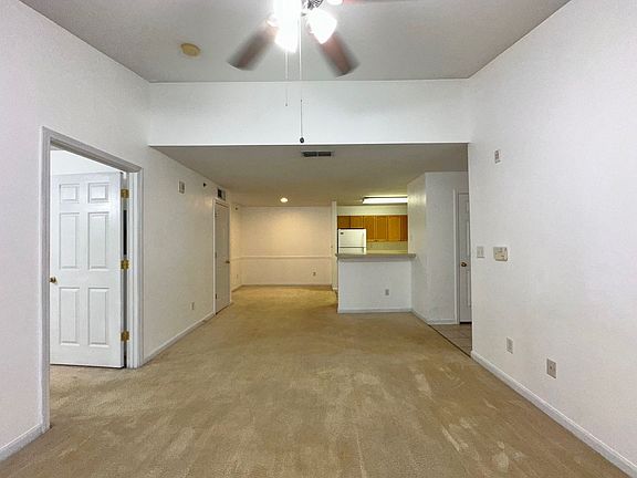 4th image of 31183 Paradise Cmns APT 724
