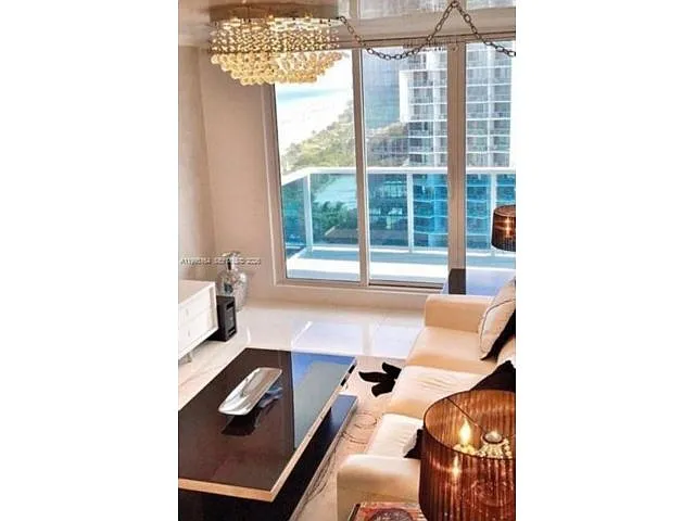 Building Photo - 2301 Collins Ave #1507