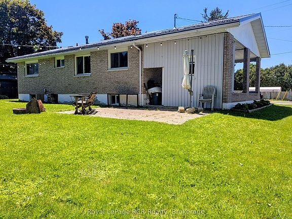 4th image of 551 15th Ave