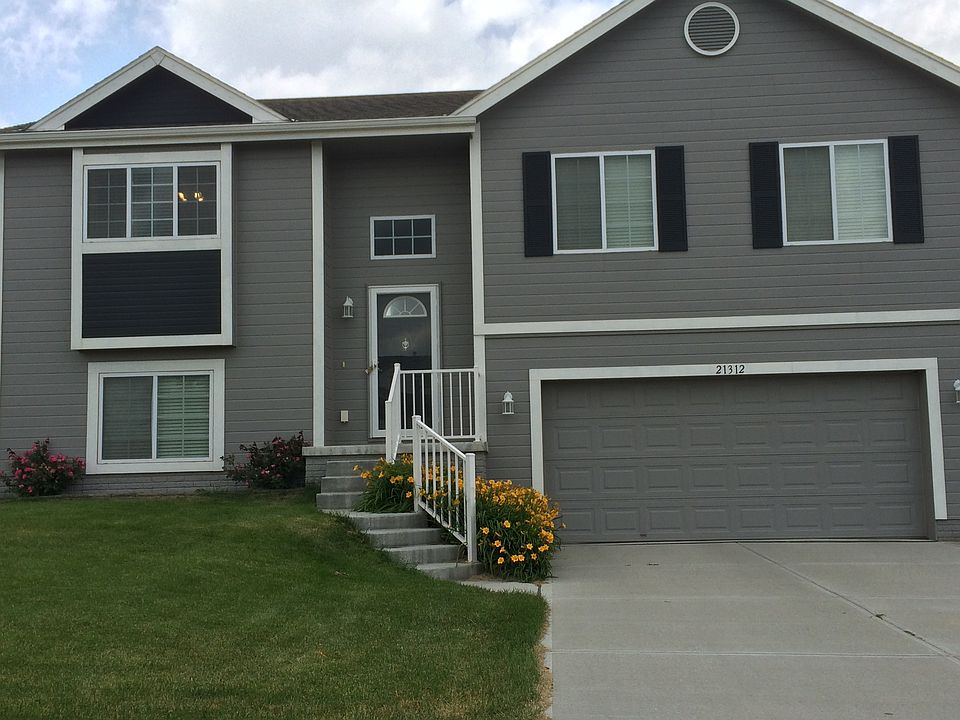 1st image of 21312 Flagstone Dr