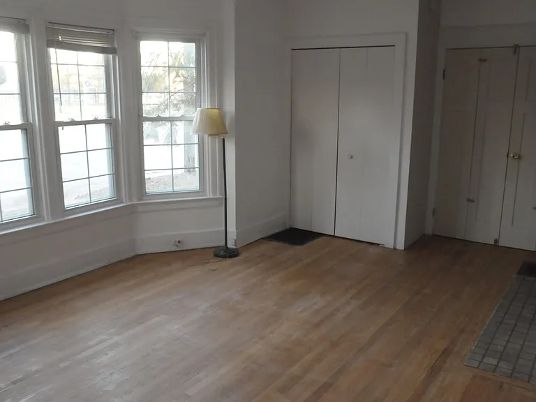 1001 Washtenaw Ave #1A — Photo 17