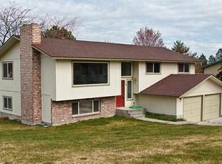 118 W Peachtree Ln, Richland, WA 99352