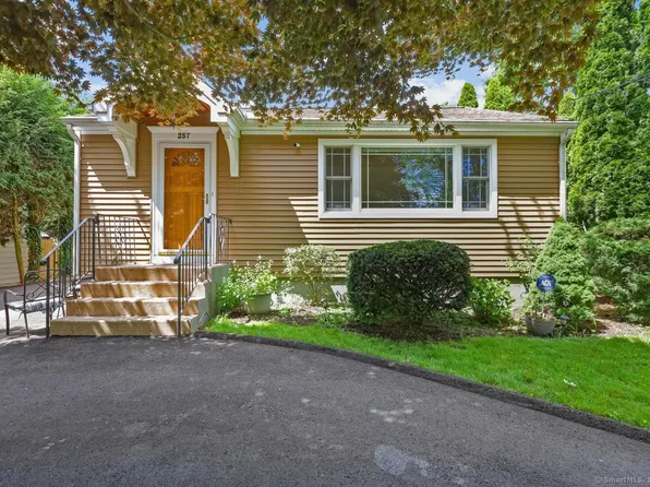 257 Bennett Street, Fairfield, CT 06825