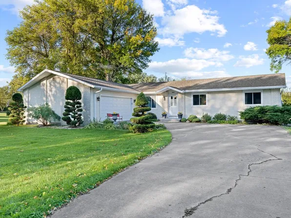 5821 Lakewind DRIVE, Butte Des Morts, WI 54927