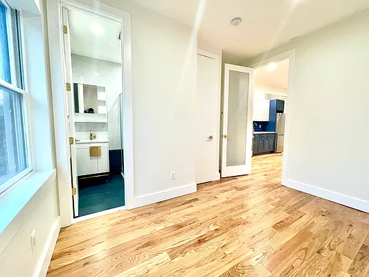 Rented by Doorway NYC, LLC | media 13