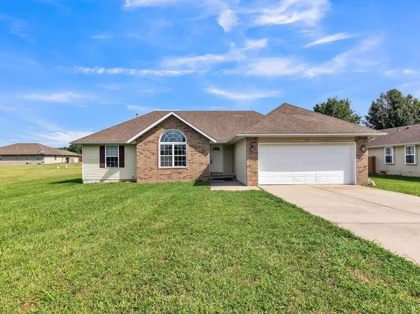 132 Maplewood Street, Rogersville, MO 65742