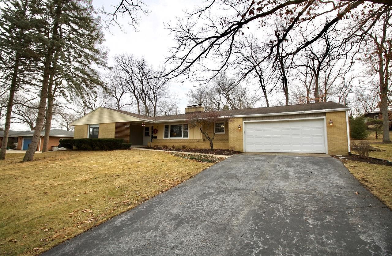 3722 Bee Ln, Beloit, WI 53511 Zillow