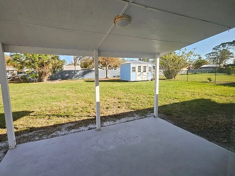 360 W Fray St — Photo 25