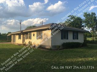 501 S Main St, Thorndale, TX 76577