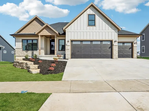 2300 Valberg Dr, Stoughton, WI 53589