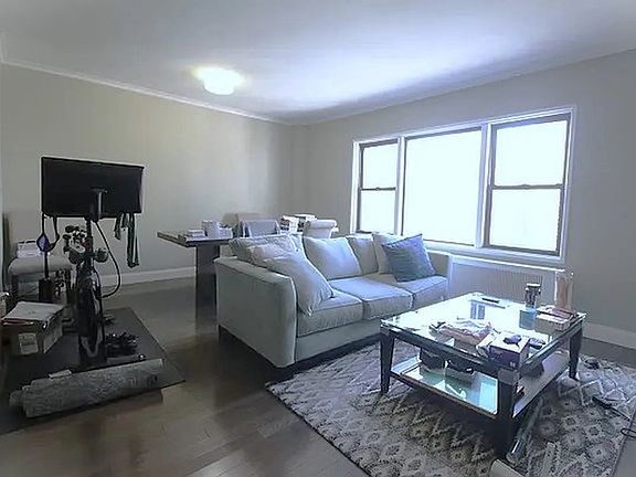 2nd image of 333 E 34th St #17B