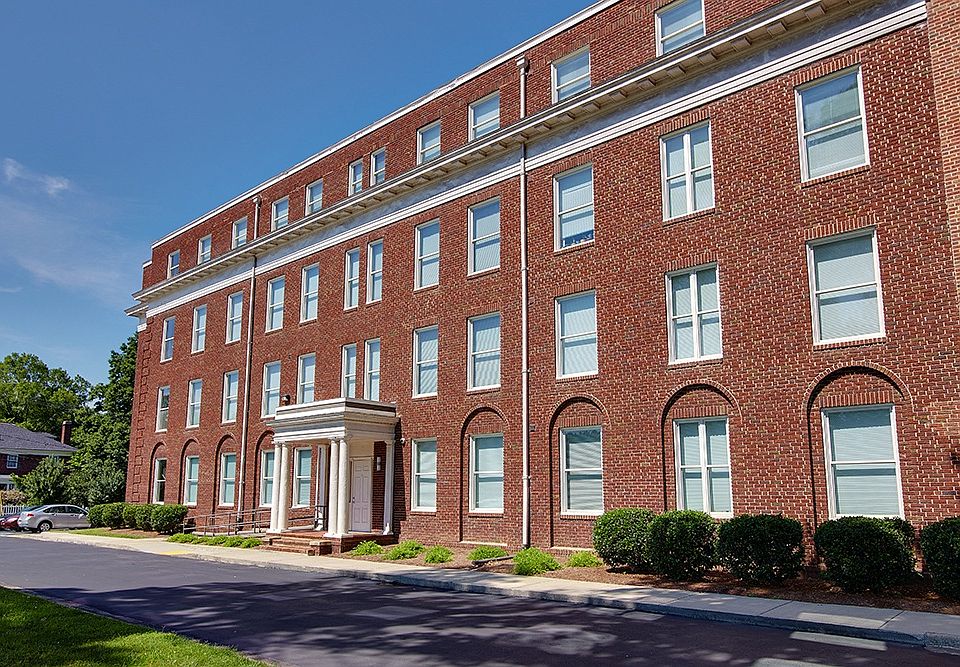 1st image of 401 N Highland St APT 103
