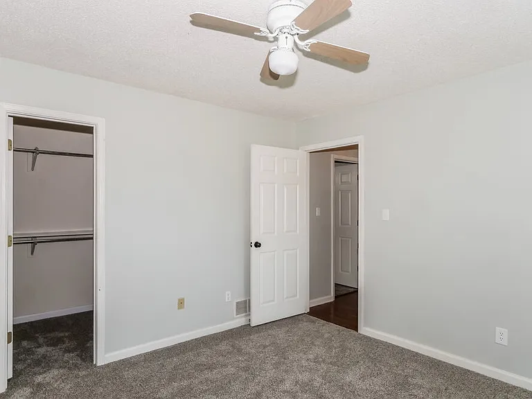 10102 Fox Hunt Dr — Photo 13