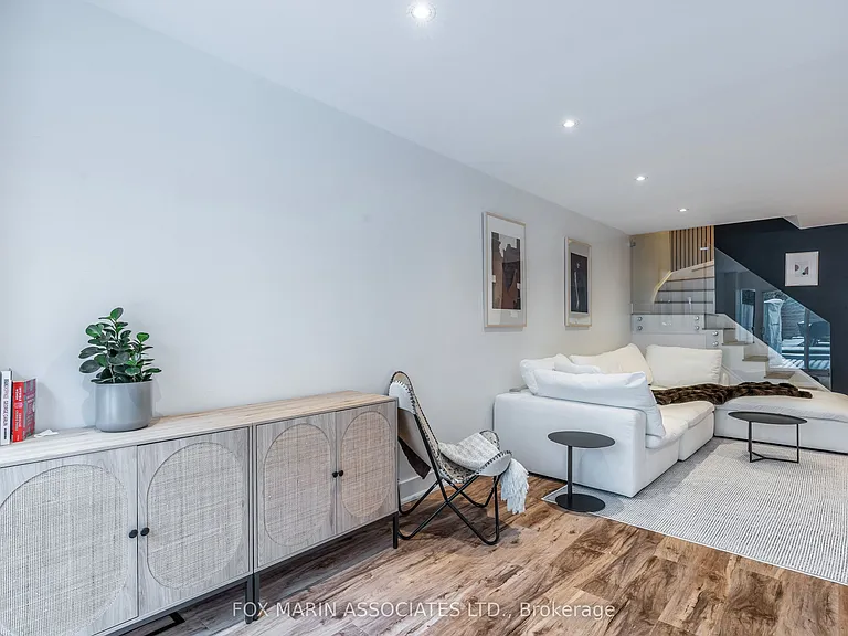 61 McGill St — Photo 40
