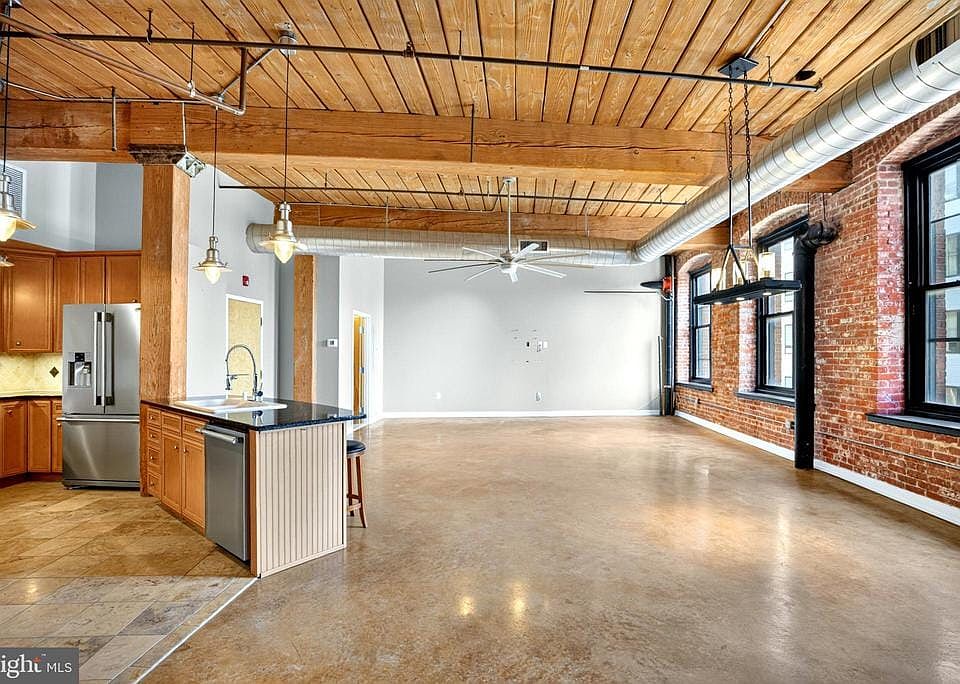 1st image of 1147-53 N 4th St #4B