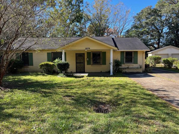1070 Bishop Wilmer Dr
