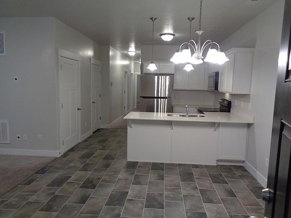 5th image of 14492 S Quill Dr #L-201