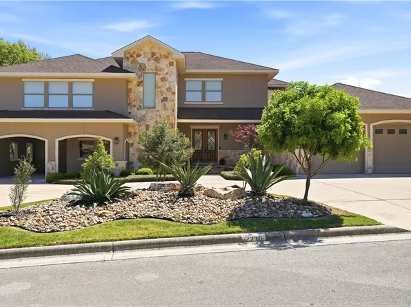 2230 Windsor Pl, New Braunfels, TX 78130