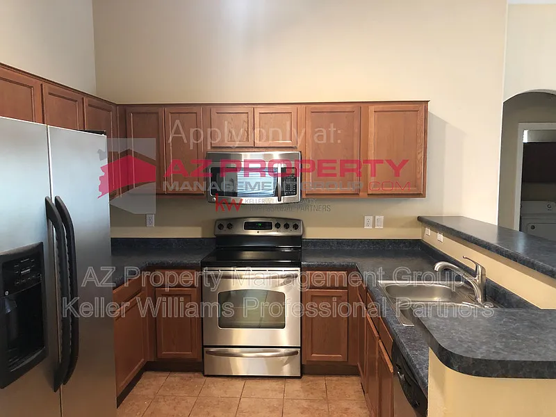 2 bed, 2.0 bath, 1125 sqft, $1,600 — Photo 3