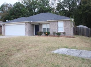 2072 Fern Valley Dr, Alexander, AR 72002