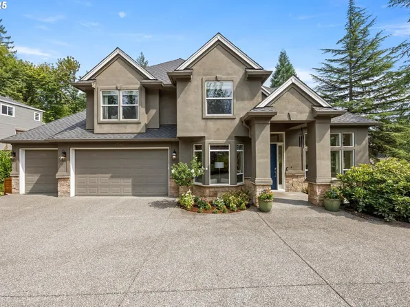 6786 SW Canyon Dr, Portland, OR 97225