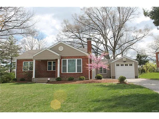 568 Ambergate Dr photo 1