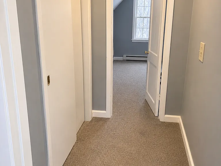Robinview Ter — Photo 4