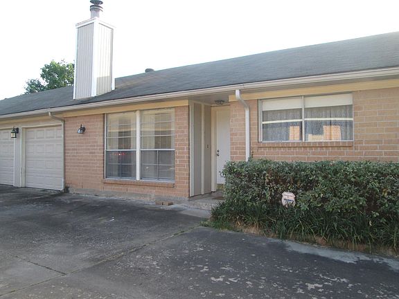 2nd image of 10815 Sugar Hill Dr
