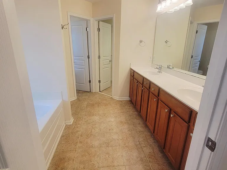 8706 Wild Magnolia Dr — Photo 24