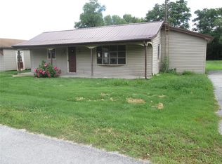 503 E Magnolia St, Coulterville, IL 62237