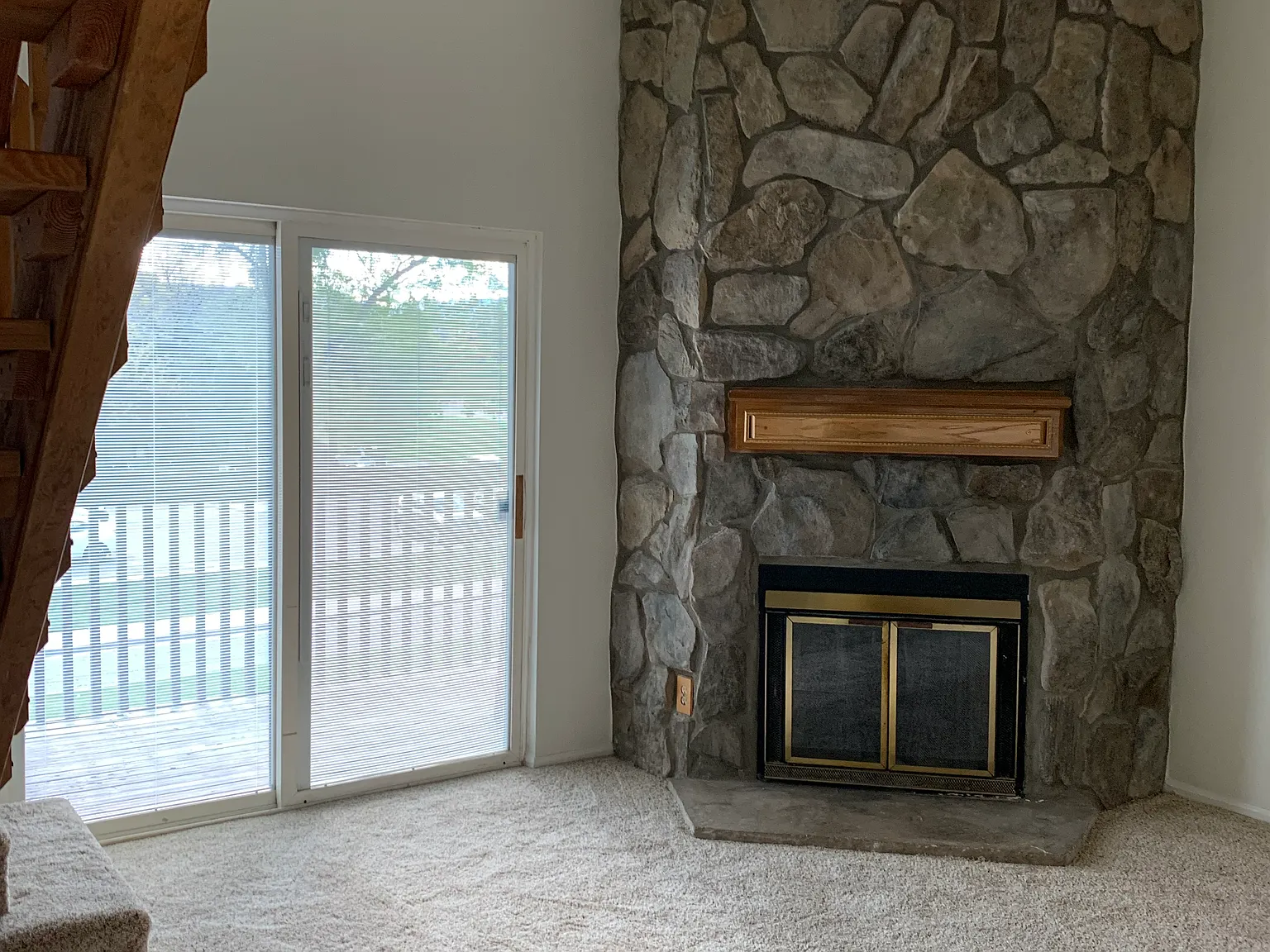 2 bed, 1064 sqft, $2,100 — Photo 2