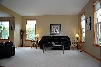 5th image of 6 Dorchester Ct