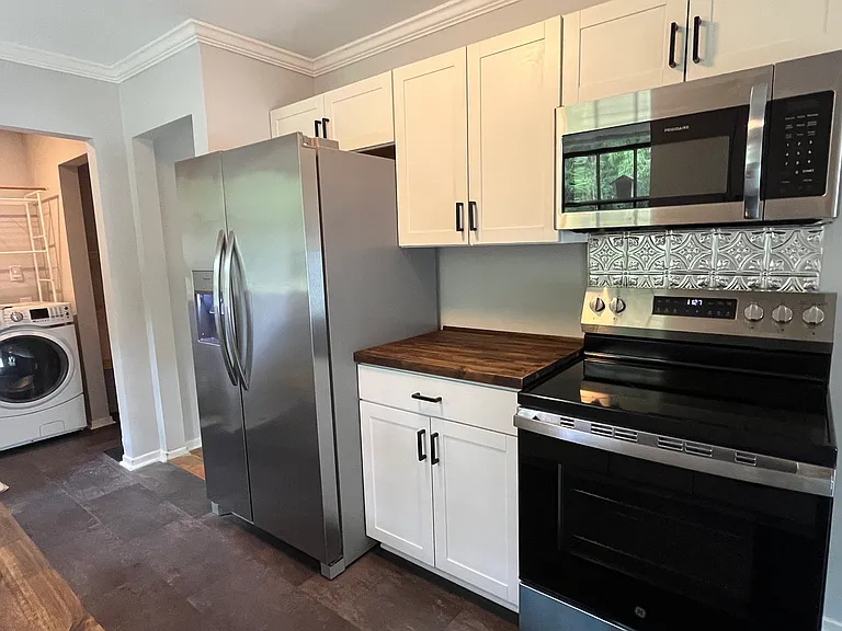 206 D Carlton St — Photo 4