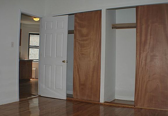3rd image of 23 Jones St #7/8