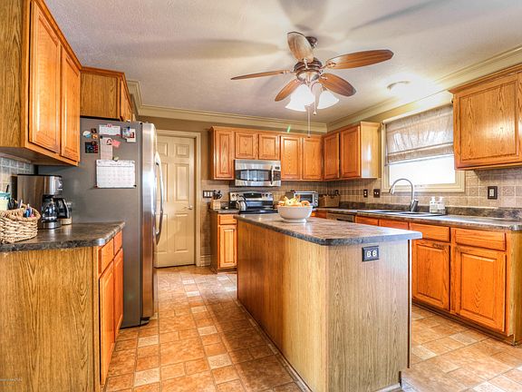 4th image of 2181 Moorwood Dr