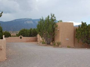 6 Calle De La Luz, Placitas, NM 87043