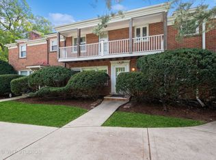 2338 Prairie Ave, Evanston, IL 60201