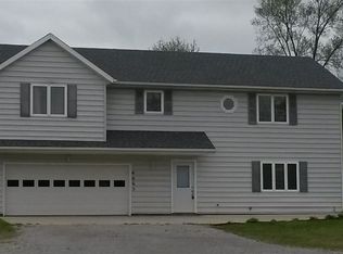 4865 S Water St, Pleasant Lake, IN