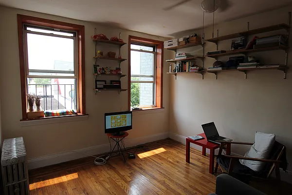 Rented by Bedford 6 Real Estate | media 23