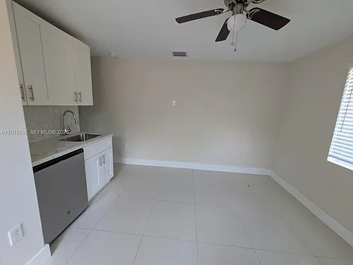 14620 SW 104th Ave #2 Photo 1