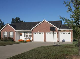 11913 Merganser St, Carbondale, IL 62901