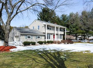 8 S Sunset Ln, Pompton Plains, NJ 07444