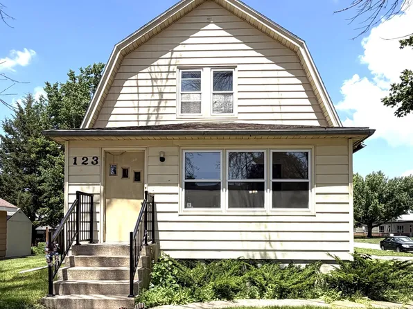 123 E 12th St, Fairmont, MN 56031