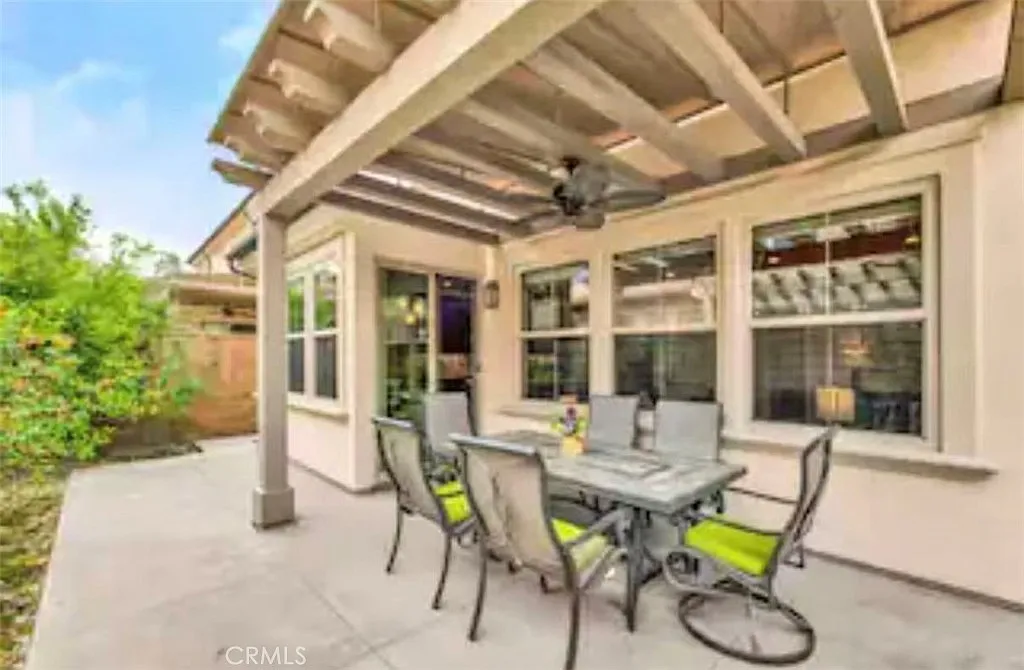 3 bed, 2.5 bath, 1654 sqft, $5,500 — Photo 2