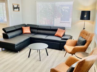 670 Stewart St, Reno, NV 89502