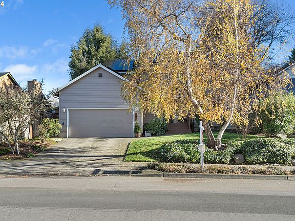 2nd image of 136 NE 49th Ave