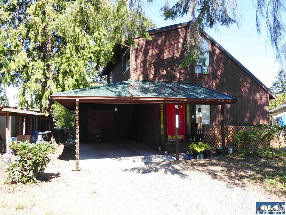 1st image of 733 W 15th St