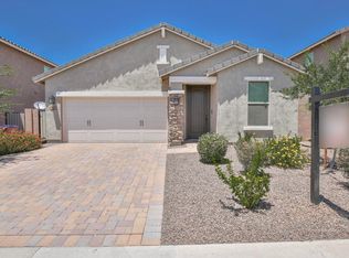 330 E Salerno Way, San Tan Valley, AZ 85140